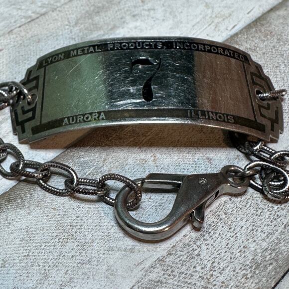 Vintage 1930s-1940s Industrial Salvage Locker Tag Up-cycled Bracelet – Lucky #7‎ - Picture 2 of 8